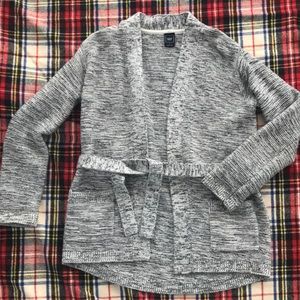 Gap sweater